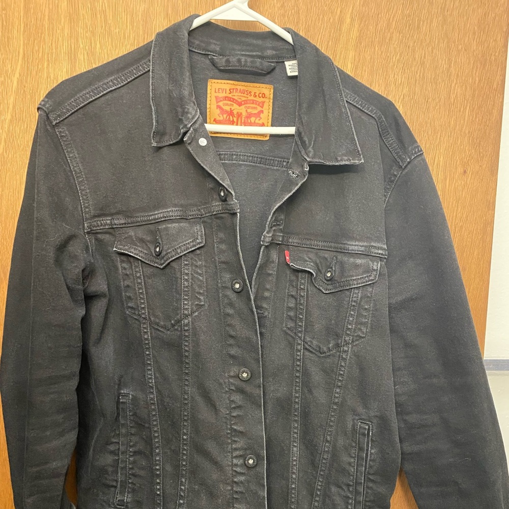 Men’s Black Levi’s Trucker Jacket